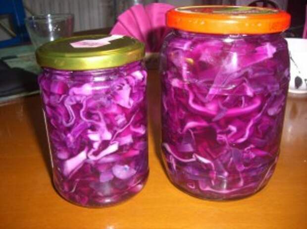 Консервированная капуста с черносливом