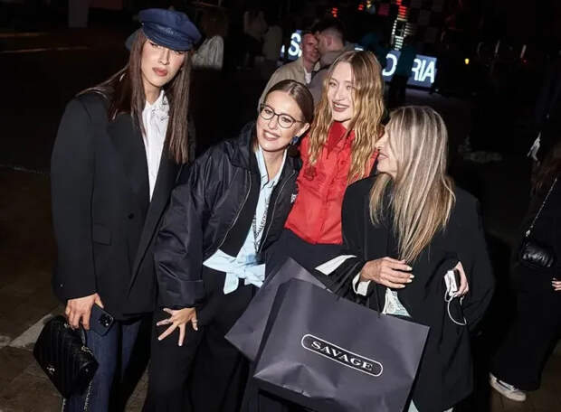 Алексей Жидковский, Ксения Собчак, Мария Миногарова с мамой Антониной