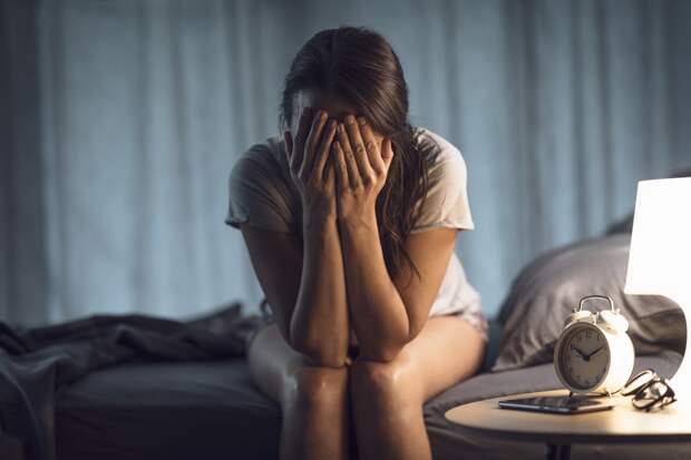 Женщинам перечислили шесть неочевидных причин внезапной бессонницы