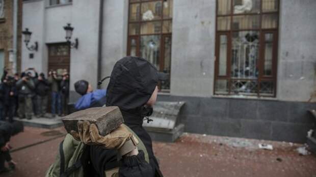 Крым, Донбасс, Луганск - далее везде: Потеря управления на Украине продолжается