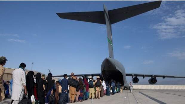 Эвакуация из Кабула афганцев, оказавшихся в зоне риска