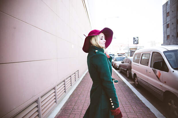 Olga choi fashion blogger myblondegal South Korea elegant smart casual Oasap military coat Choies wine floppy hat Kooding sweater Kate-Katy over knee boots-06403