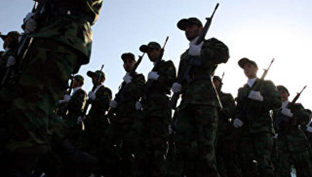 Солдаты Корпуса стражи исламской революции (КСИР) во время военного парада в Тегеране. Архивное фото