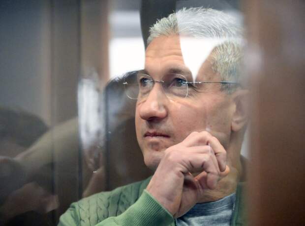 Раскрыто меню экс-замминистра обороны в СИЗО на Новый год