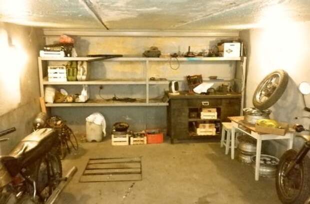 Mazafaka's garage