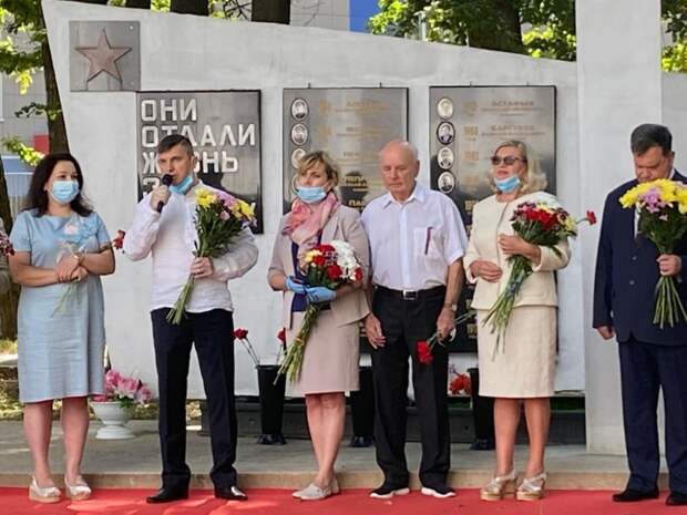 В Западном Дегунино открыли отреставрированный памятник воинам железнодорожникам. Фото: Топор Юлия Андреевна