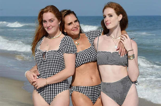 Купальник для всех: бодипозитивная подборка пляжных фото ко Дню бикини