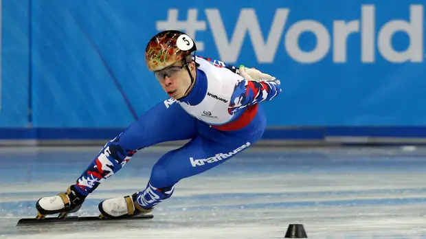 Елистратов победил в Кубке Союза конькобежцев России по шорт-треку