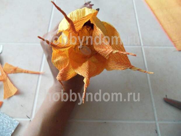 как сделать букет из конфет (15)