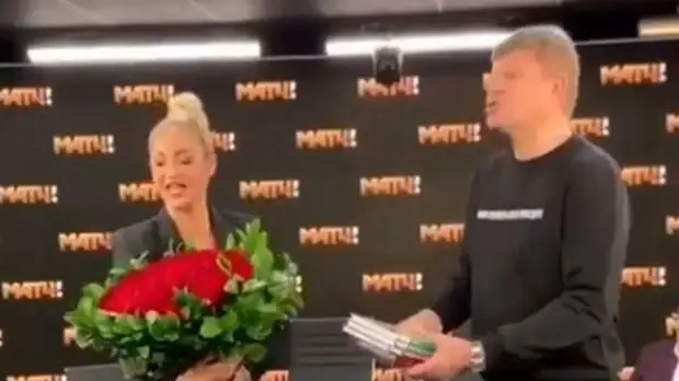 Дмитрий Губерниев подарил Ольге Бузовой конфеты с коньяком и три книги про Карлсона