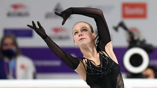 Трусова рассказала о жизни в академии Плющенко