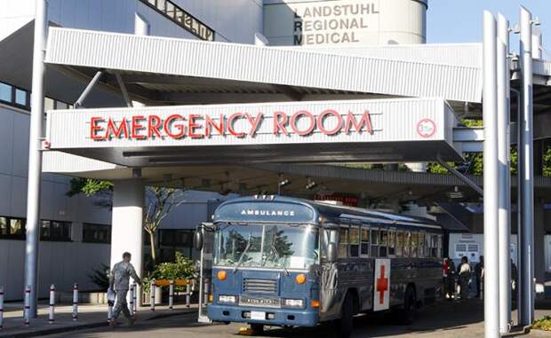 «Трехсотых» очень много: Госпиталю около базы «Рамштайн» срочно требуется кровь для американских солдат, которых везут с Ближнего Востока