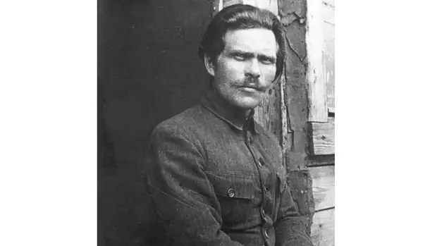 «Герой смутной эпохи»: почему Нестор Махно не смог воплотить в жизнь свои анархистские идеи