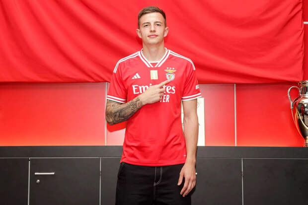 Экс-игрок Булыкин назвал чудом гол вратаря "Бенфики" Трубина "Реалу"