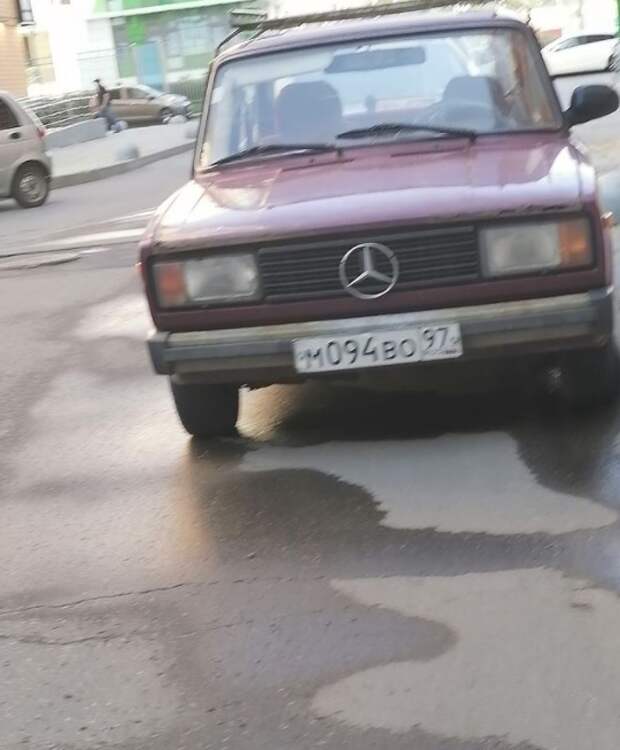 Фото дня: мерседес нового поколения в Северном