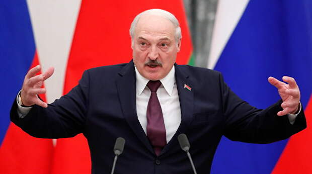 «Вторая польская кампания». В День народного единства Лукашенко преподал урок истории