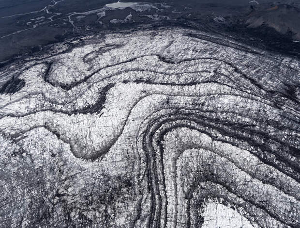 Захватывающие воздушные фотографии живописных узоров Земли от московского фотографа