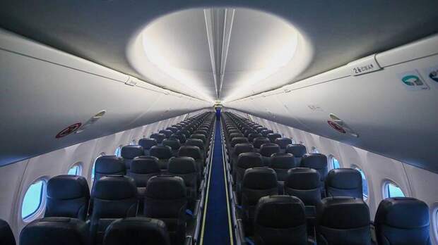 Пассажирка El Al сорвала рейс после того, как покурила в туалете самолета