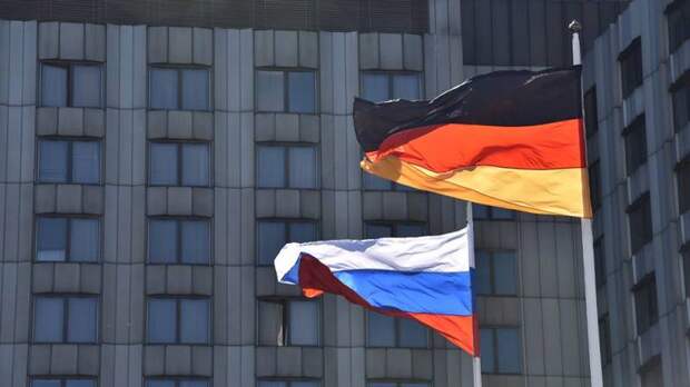 Политолог Сосновский: конфронтация с Россией расколет Германию пополам