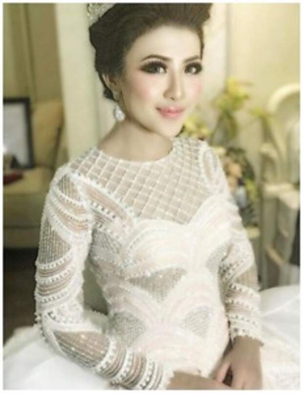 Ее свадебный наряд назвали самым красивым подвенечным платьем в мире: как же он выглядит