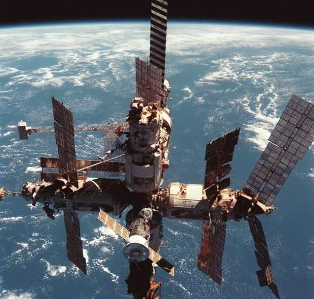 20 век : Чем запомнился 1998 год в истории России?