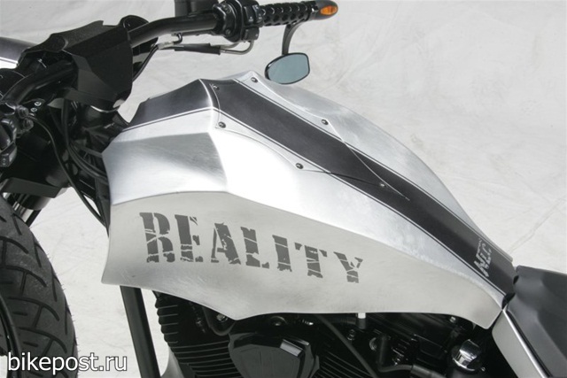 Кастом-байк Reality