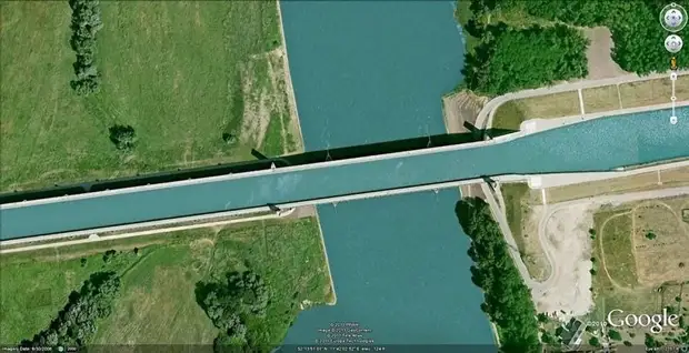 Самые впечатляющие водяные мосты акведук, канал, моста, водяной, метров, около, Понткисиллте, водных, системы, строительство, Акведук, каналов, судам, канала, является, поворотный, Манчестер, Бартоне, через, Великобритания
