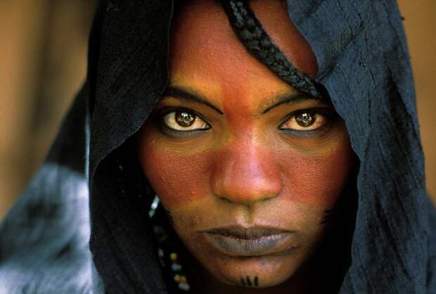 2. Туареги ( проживают в Мали, Нигере, Буркина-Фасо, Алжире и Ливии) девушки, факты
