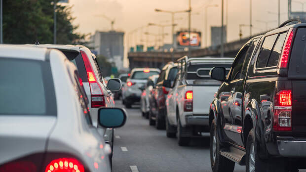 В России предложили открыть пункты медосмотра водителей на АЗС и вокзалах