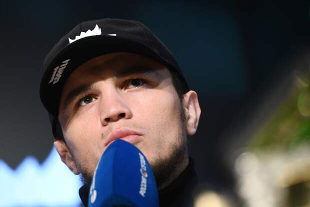 Соперник брата Нурмагомедова провалил взвешивание и отдаст ему часть гонорара