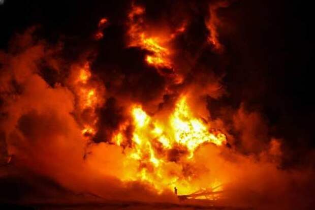 Мощнейшие взрывы в Львовской области: удар по критическому объекту (ВИДЕО)