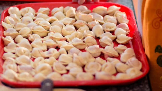 Врачи рассказали, почему не стоит есть пельмени ежедневно