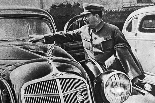 Картинки по запросу Сталин на дороге