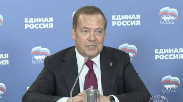 Медведев рассказал об отношениях России с талибами