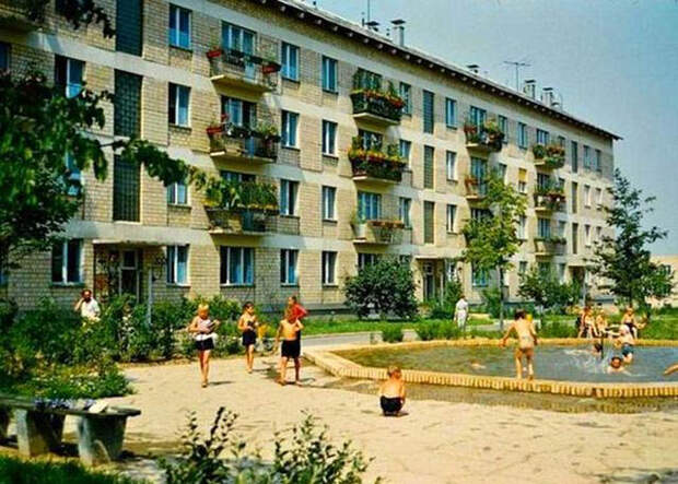 Как выглядели новые «хрущёвки» (18 фото)