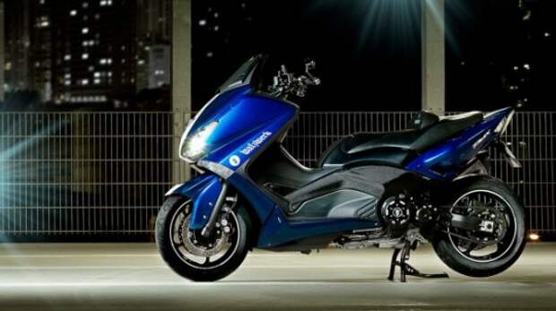2TMAX_Hyper_Modified_06 Yamaha TMAX 530