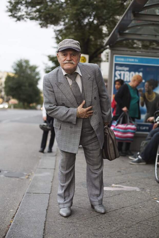 86-летний стиляга из Германии каждый день в новом образе