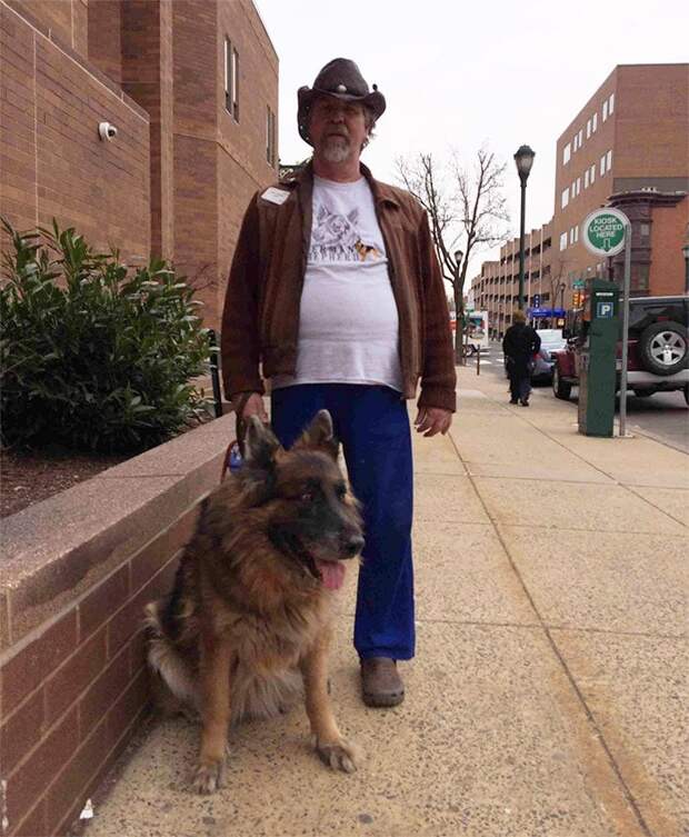 Today I Met A Real Hero. Meet Sam, Who Recently Retired After 10 Years And Over 300 Children Found As A Search And Rescue Dog In PA