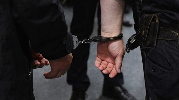 Под Новосибирском арестовали подростка, зарезавшего водителя такси
