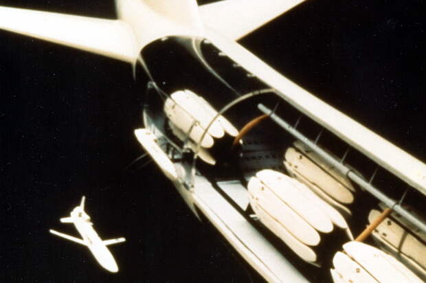 Сброс крылатой ракеты с самолёта Боинг-747 CMCA. Выставочный макет, 1978 год - На замену «стратосферной крепости» | Warspot.ru