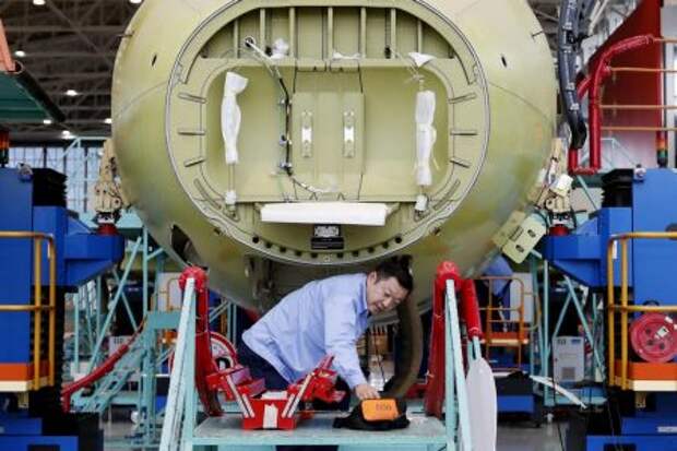 Сборочная линия COMAC ARJ21-700 в Шанхае