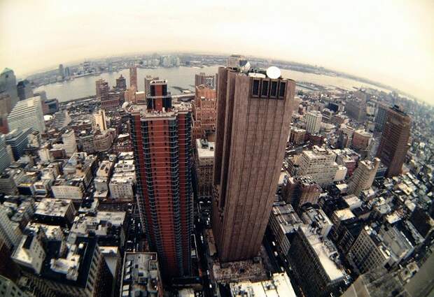 Самый нестандартный небоскрёб на Манхэттене. /Фото: titus.kz