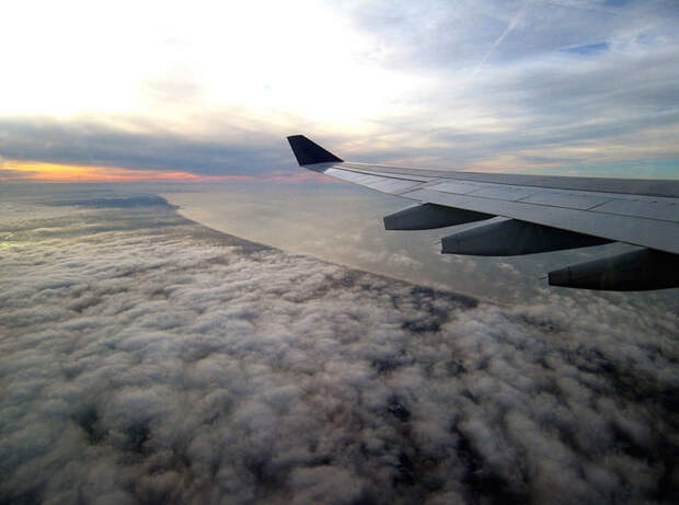 Мир из иллюминатора Through an Airplane Window 47 Мир из иллюминатора