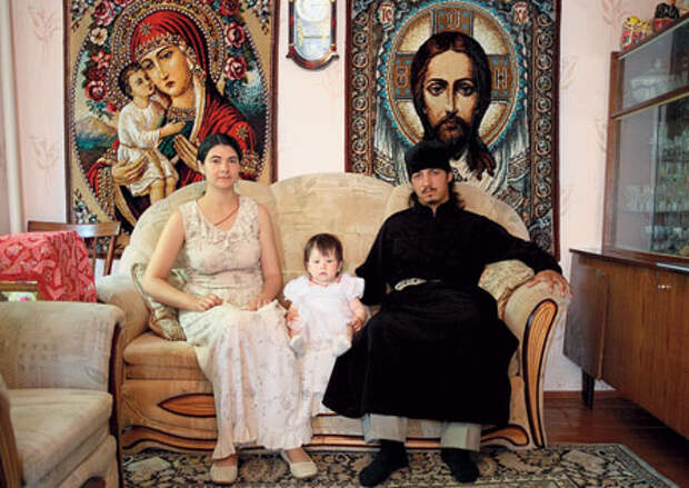 У дьякона Элизбара и его жены Людмилы пока одна дочь Александра, но это не предел