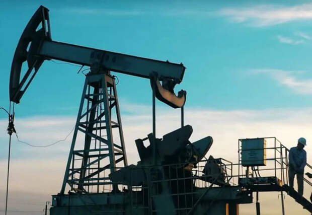 Reuters: Россия заняла нишу Ирана, поставляя нефть в Сирию и при новых властях