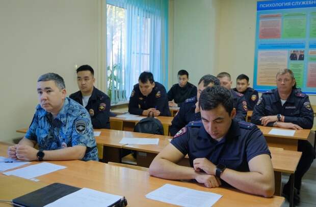 Лучшего участкового определили в Астраханской области