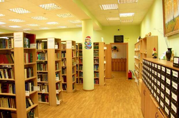 В библиотеке №115 / Фото: cbsuvao.ru
