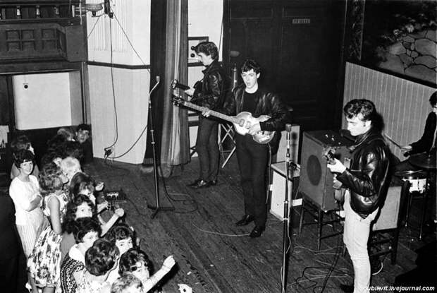 01 The Beatles - первые концерты.jpg 01 The Beatles - первые концерты.jpg