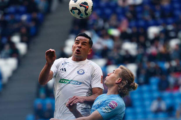 "Крылья Советов" обыграли "Оренбург" и прошли в полуфинал Кубка России