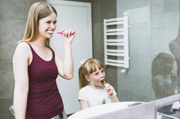 Стоматолог Репина рассказала, может ли кариес передаваться по наследству